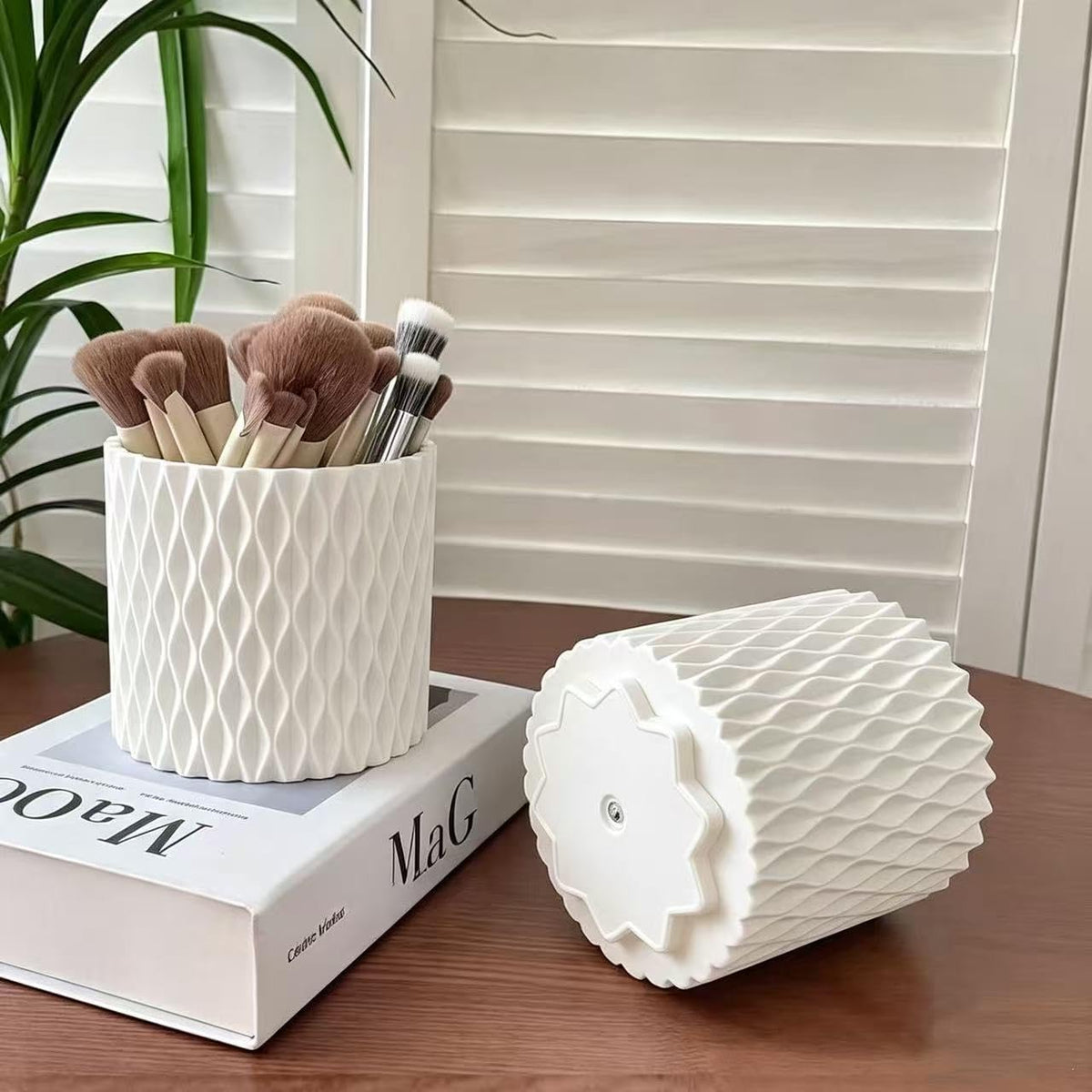 360° Rotating Makeup Brush Holder Organizer, White