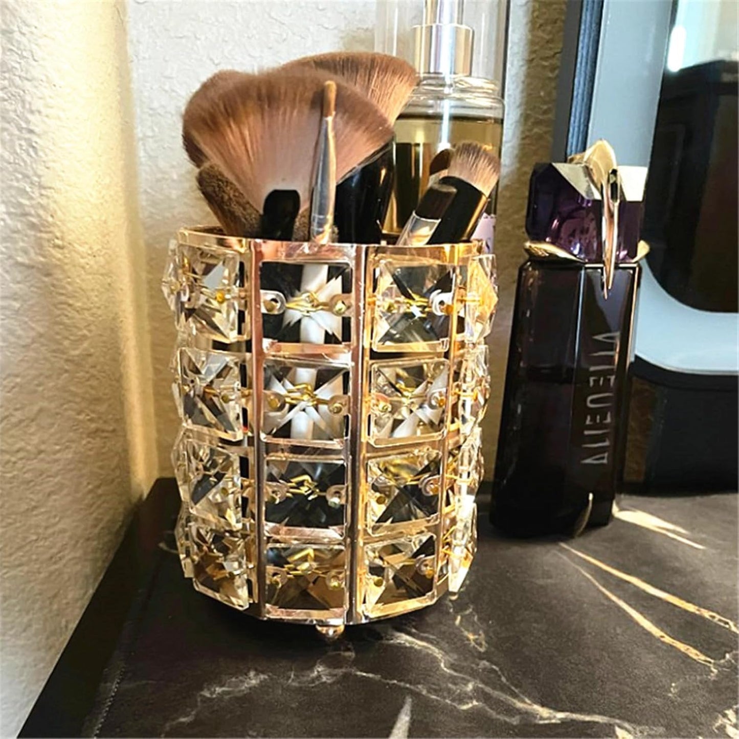 LUGUNU Makeup Brush Holder Organizer Crystal Vanity Decor Bling Personalized Comb Brushes Pen Storage Box Container (Gold 1 Pack)