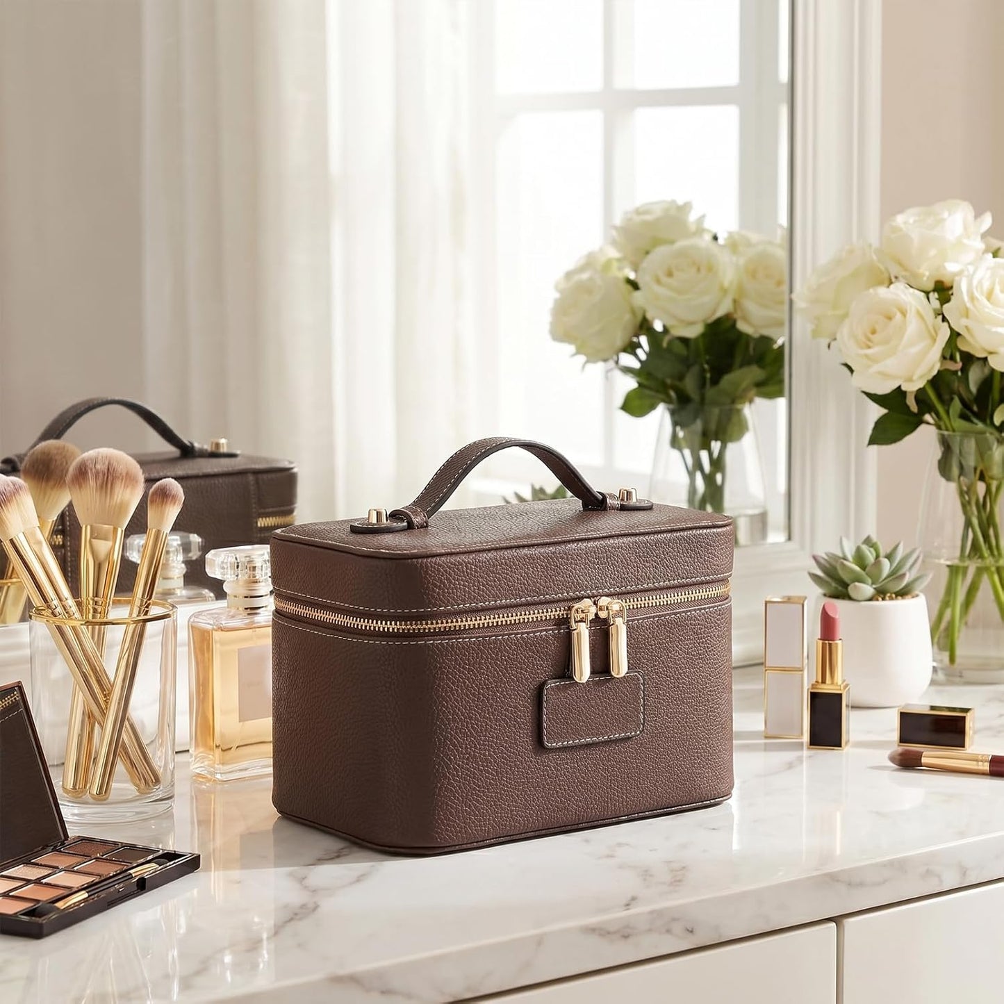 Makeup Case for Women, Leather Makeup Bag Cosmetic Case with Removable Divider, Large Capacity Waterproof Portable Travel Toiletry Make up Organizer Case