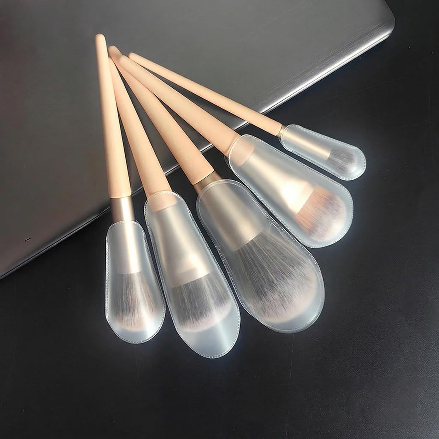 Makeup Brush Set, 10 Pcs EVA Covers Reusable Anti-Frizz Powder Brush Guards, Clear Dustproof Loose Powder Sleeves for Travel Organization Professional Artist Tools Beauty Accessories Storage Pouches
