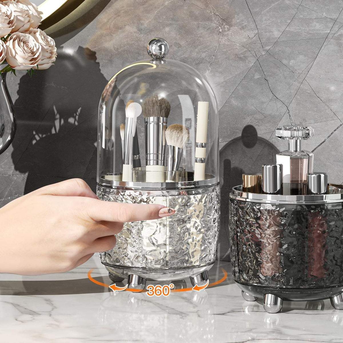 Makeup Brush Holder with Lid, 360° Rotating Makeup Brush Holder for Vanity, Dustproof Spinning Makeup Brush Organizer with Lid for Bathroom Countertop, Cosmetic Tools Organizer with Cover (Clear)